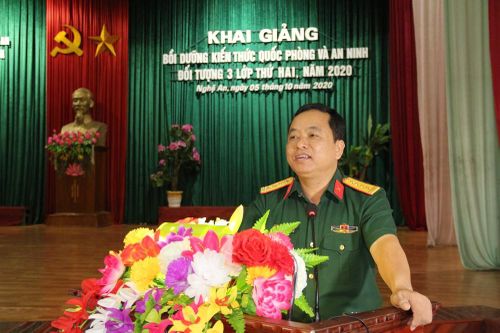 Gần 90 học viên tham gia lớp bồi dưỡng kiến thức quốc phòng - an ninh đối tượng 3