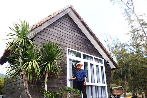 Người làm đẹp đảo Hoa Lan