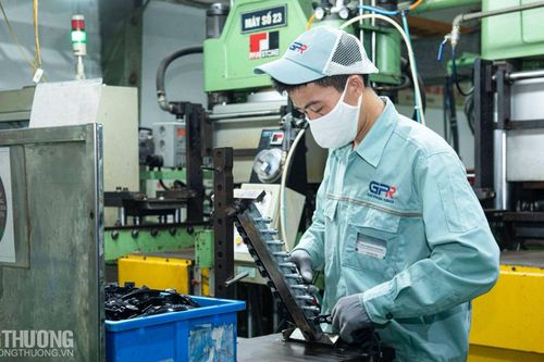 Sản xuất công nghiệp khởi sắc, mở ra hy vọng phục hồi tăng trưởng những tháng cuối năm