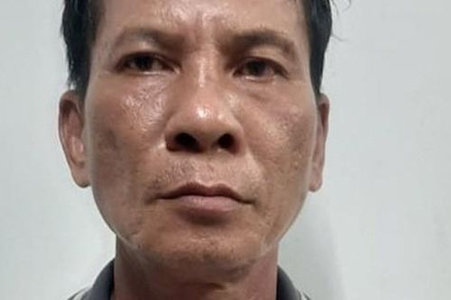 Gã đàn ông mua vé nằm cạnh một phụ nữ trên xe khách rồi gây mê trộm tài sản