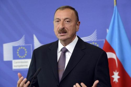 Azerbaijan yêu cầu Tổng thống Pháp xin lỗi