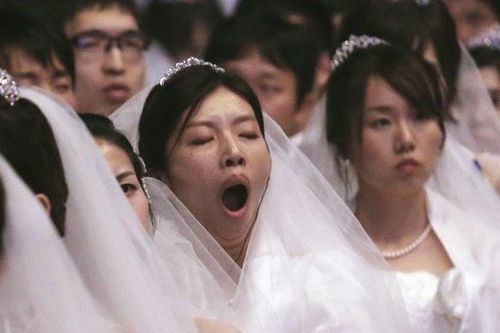 Về nghỉ lễ, người trẻ Trung Quốc sợ bị giục cưới, hỏi lương