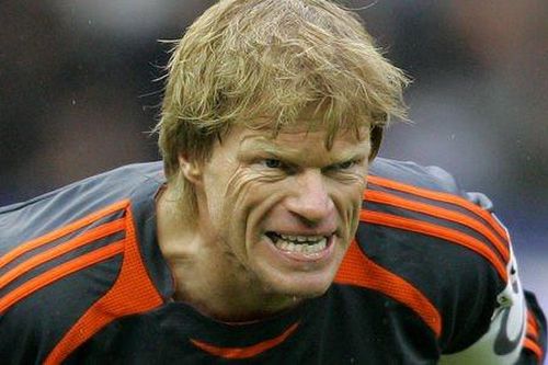 Oliver Kahn bị gạt khỏi danh sách thủ môn hay nhất mọi thời đại