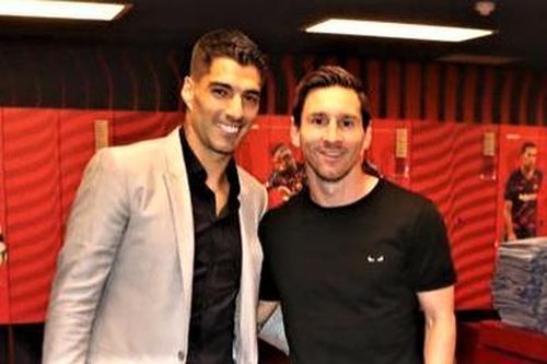 Messi cùng Suarez trở về Nam Mỹ bằng máy bay giá 15 triệu USD
