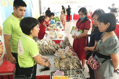 Phổ biến thông tin hiệp định thương mại tự do đến hội viên phụ nữ Thủ đô