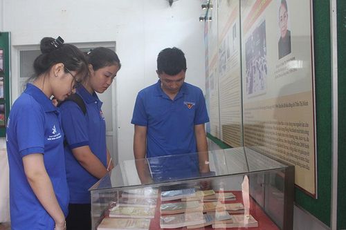 Triển lãm 'Đảng Cộng sản Việt Nam từ đại hội đến đại hội'