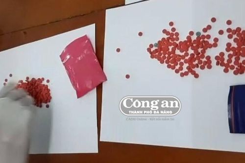 Lội sông mua ma túy