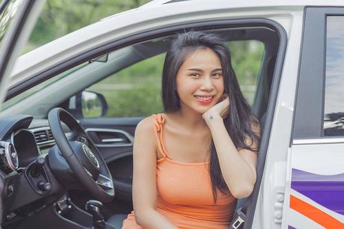 Vợ Công Vinh bị bóc phốt giật chồng Minh Hằng gây xôn xao