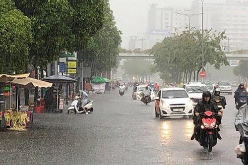 Áp thấp nhiệt đới gây mưa lớn kéo dài