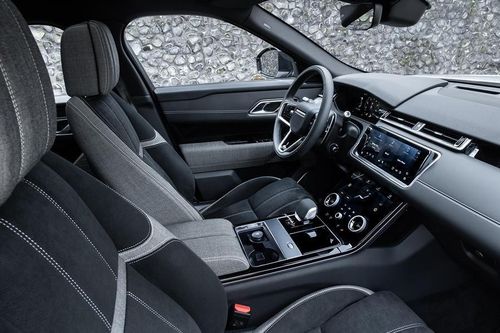 Jaguar Land Rover sử dụng rác thải nhựa để làm nội thất ôtô