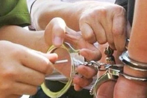 Bắt đối tượng trốn thi hành án