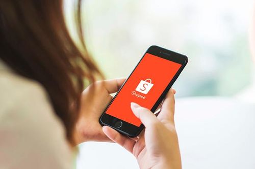 Shopee bắt tay 5 'ông lớn' truyền thông, hỗ trợ DN kinh doanh trực tuyến