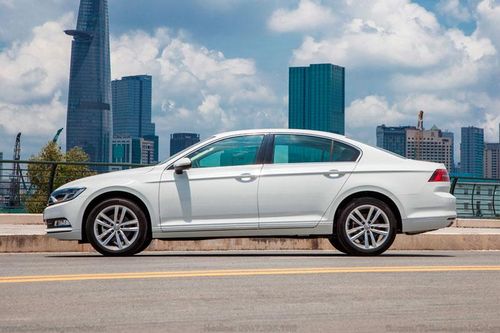 3 mẫu xe Volkswagen giảm giá trong tháng 10, cao nhất 177 triệu đồng