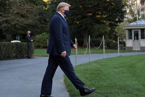 Nghị sĩ Mỹ kết tội Bắc Kinh làm ông Trump nhiễm Covid-19