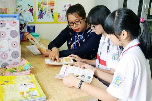Nữ sinh lớp 12 hụt hẫng vì mẹ chưa bao giờ chia sẻ về cách phòng tránh thai