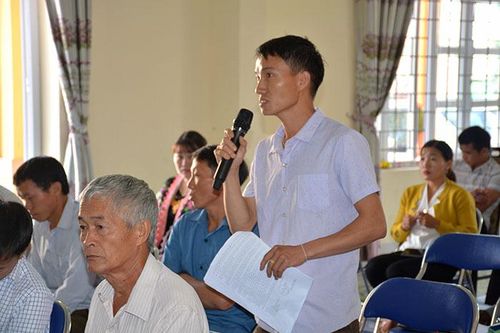 Đồng chí Mùa A Vảng tiếp xúc cử tri huyện Tuần Giáo