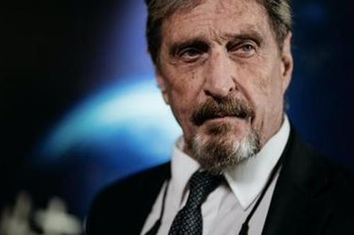 Cha đẻ McAfee Bị 'còng tay' vì trốn thuế