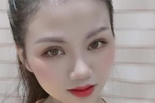 Chân dung 'tú bà' bán dâm 22 tuổi đẹp như hot girl vừa bị bắt