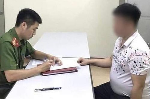Người đàn ông đánh bé gái 2 tuổi trong lớp học nói lời ân hận muộn màng