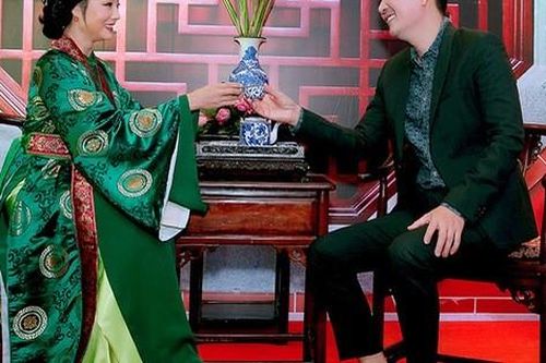 NSƯT Mỹ Duyên 'chê' đạo diễn Lê Minh khó tính