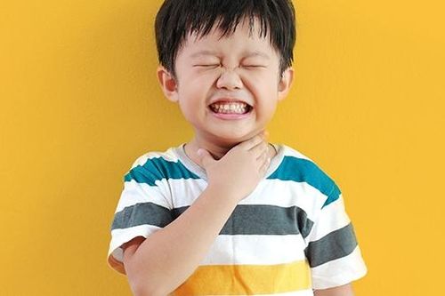 10 Dị vật gây nghẹt đường thở phổ biến: Nguy hiểm từ những… điều quen thuộc