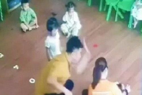 Trẻ mầm non bị bạo hành: Trách nhiệm của giáo viên ở đâu?