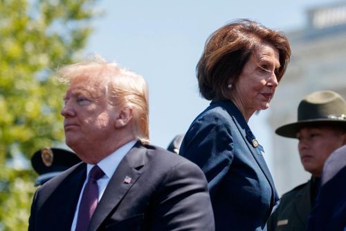 Ông Trump đột ngột ngưng đàm phán gói cứu trợ Covid-19 với phe Dân chủ