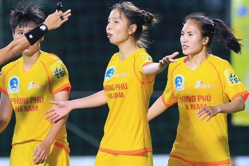 Tuyển thủ quốc gia làm xấu hình ảnh bóng đá nữ Việt Nam