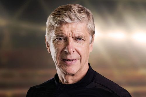 Ám ảnh bóng đá khiến Wenger trở thành người cô đơn