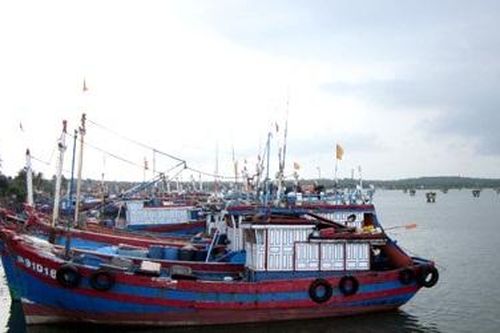 Quảng Nam: Áp thấp đe dọa trên biển, 129 tàu cá, gần 3.400 ngư dân vẫn còn ở ngoài khơi