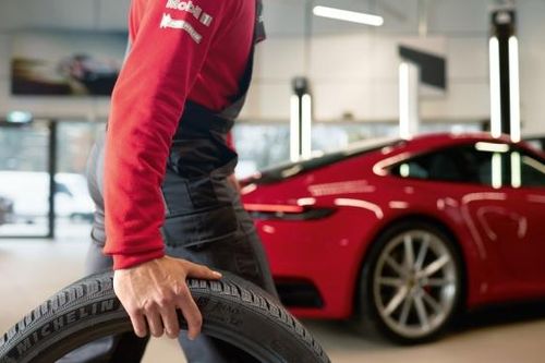 Porsche nâng thời hạn bảo hành lên tới 15 năm tại Việt Nam