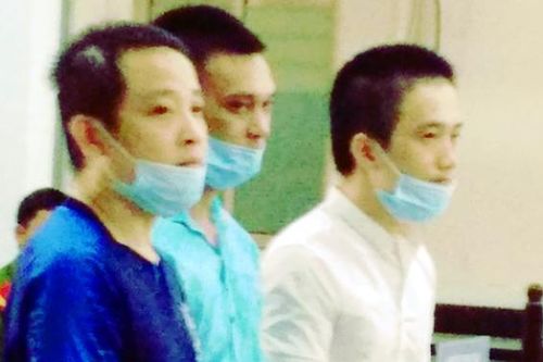 Bị đánh chết vì hỏi 'mày nhìn cái gì'
