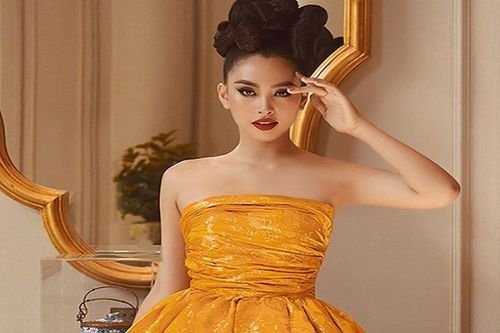 Sao Việt xúng xính rực rỡ trong show thời trang Vũ Ngọc và Son
