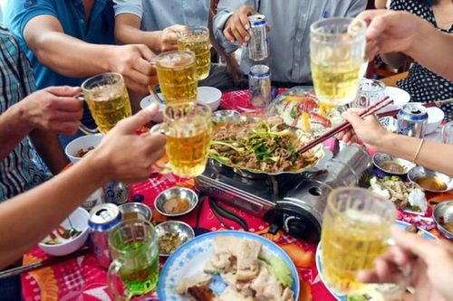 Căn cứ để xử phạt hành vi ép người khác uống rượu