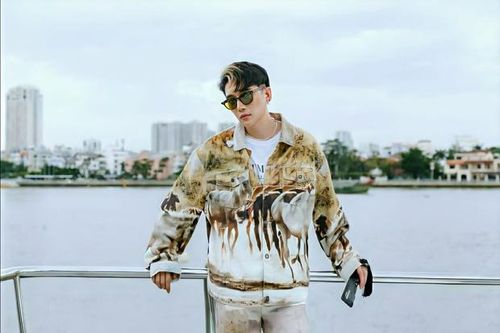 Châu Đăng Khoa đăng status cực gắt, gọi cộng đồng mạng là 'mẹ chồng'