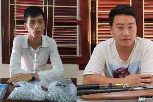 Phát hiện 2 thanh niên tự chế súng, cất giấu hàng chục kg đạn