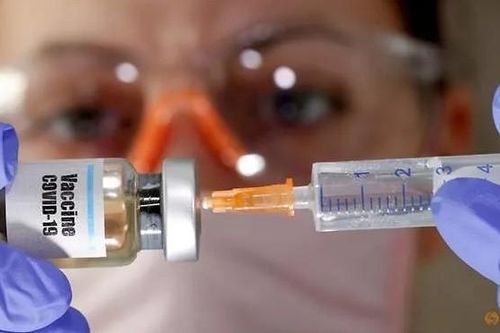 Quy định mới có thể khiến tất cả vắc-xin COVID của Mỹ chưa được cấp phép