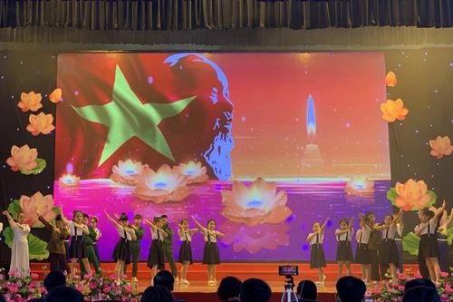 300 đại biểu tham dự Đại hội cháu ngoan Bác Hồ TP Hà Nội