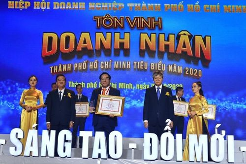 BIENDONG POC được tôn vinh Doanh nghiệp - Doanh nhân TP. HCM tiêu biểu năm 2020
