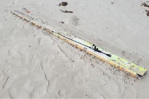 Tìm thấy mảnh vỡ nghi của MH370