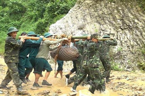 Hủy nổ thành công quả bom nặng khoảng 600kg sót lại sau chiến tranh