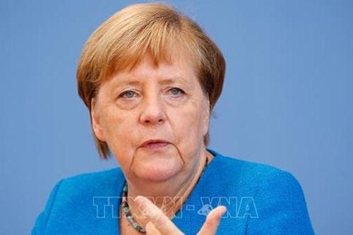 Thủ tướng Merkel khẳng định tầm quan trọng của sự đổi mới công nghiệp