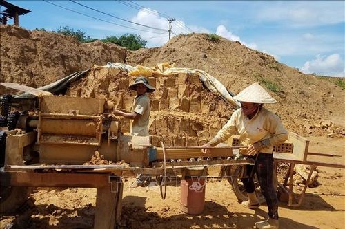 Kon Tum nỗ lực xóa bỏ lò gạch thủ công