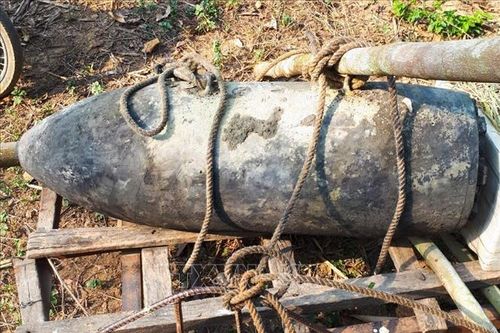 Hủy nổ thành công quả bom nặng khoảng 600 kg sót lại sau chiến tranh