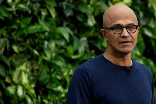 CEO Microsoft: 'Làm việc ở nhà không khác gì ngủ trong giờ làm việc'