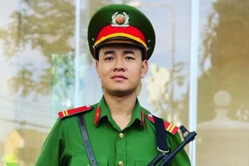 Chiến sĩ Công an nghĩa vụ đỗ thủ khoa 29,1 điểm