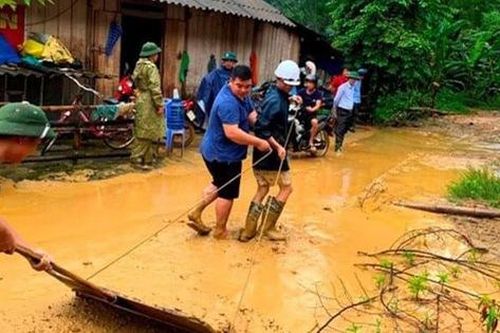 Người dân Lào Cai khắc phục hậu quả sau trận mưa lớn kỷ lục 63 năm qua