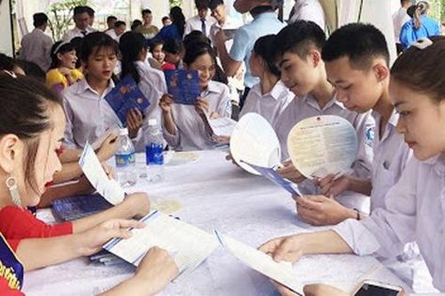 Học sinh Hà Nội được hướng nghiệp, chọn nghề qua nhạc kịch