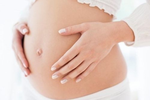 Bị khởi tố vì 'yêu' bé gái 13 tuổi