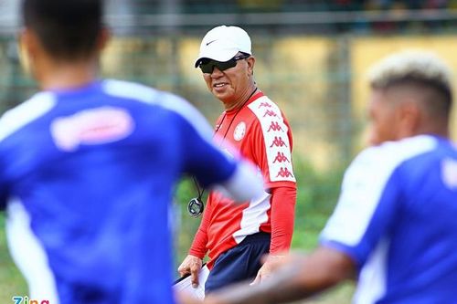 HLV Hàn Quốc: 'Vì sao V.League phải diễn ra gấp như vậy'